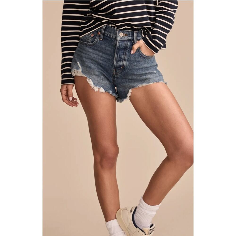 5544) Lucky Brand Hi Rise Denim Mom Shorts Size 8/29